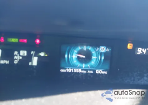 2017 Toyota Prius V Three z USA, uszkodzony, nr VIN JTDZN3EU4HJ063047